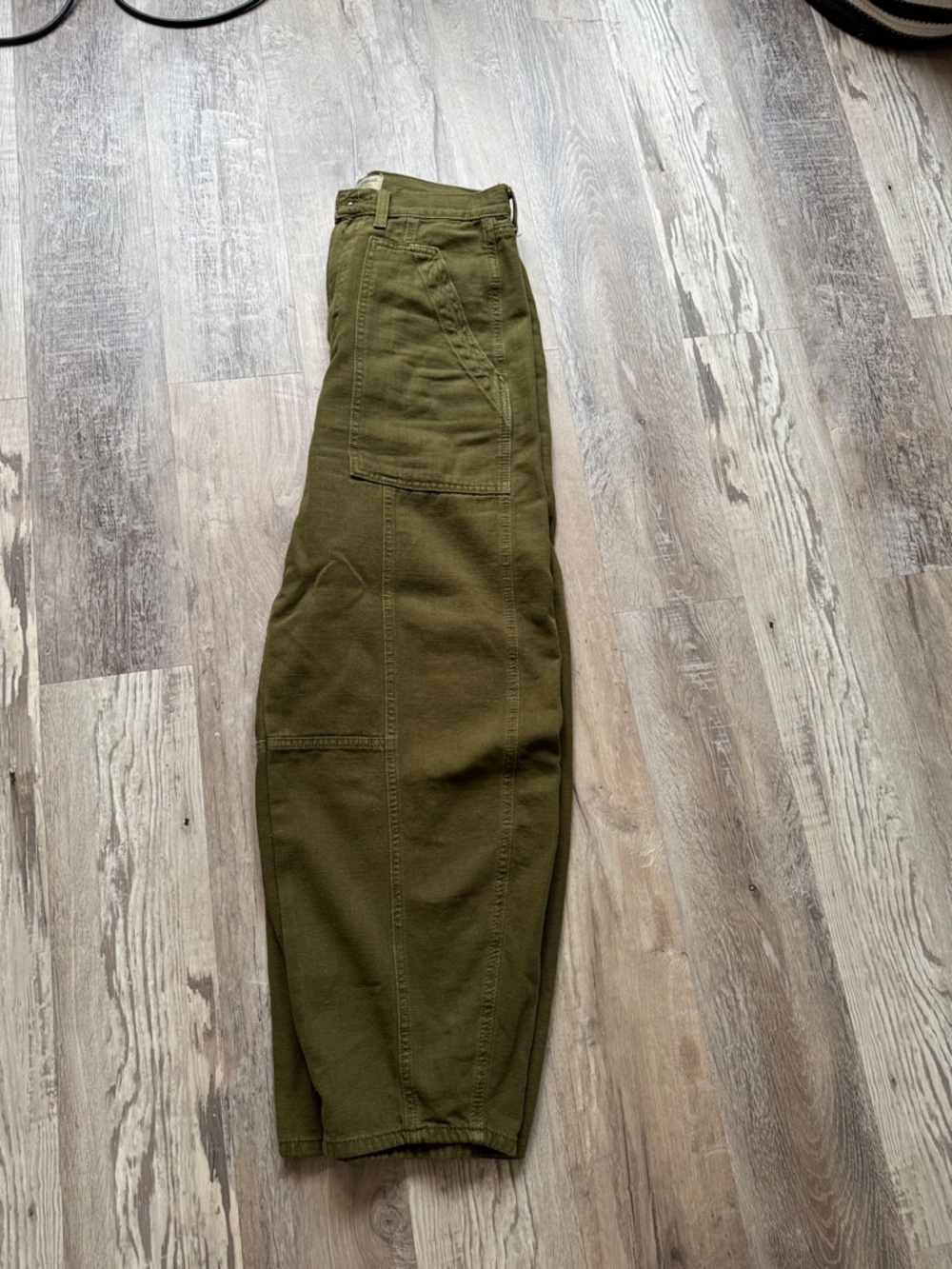 Universal Thread Olive Green Women's Cargo Pants - Picture 5 of 5